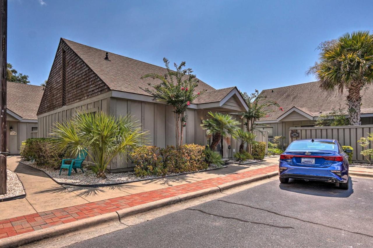 Coastal Resort Beach Villa Less Than 1 Mi To Shore! ヒルトンヘッドアイランド エクステリア 写真